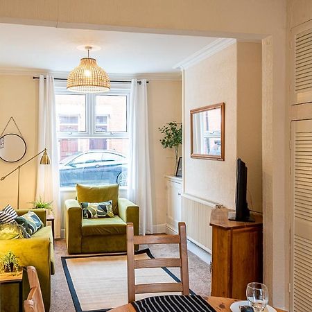 2 Bed, Up To 6 Guests Near Chester City Centre Eksteriør bilde