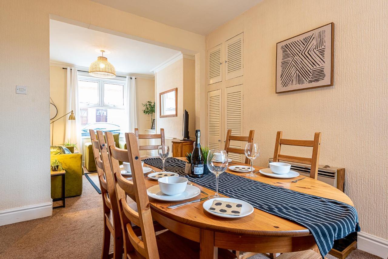 2 Bed, Up To 6 Guests Near Chester City Centre Eksteriør bilde