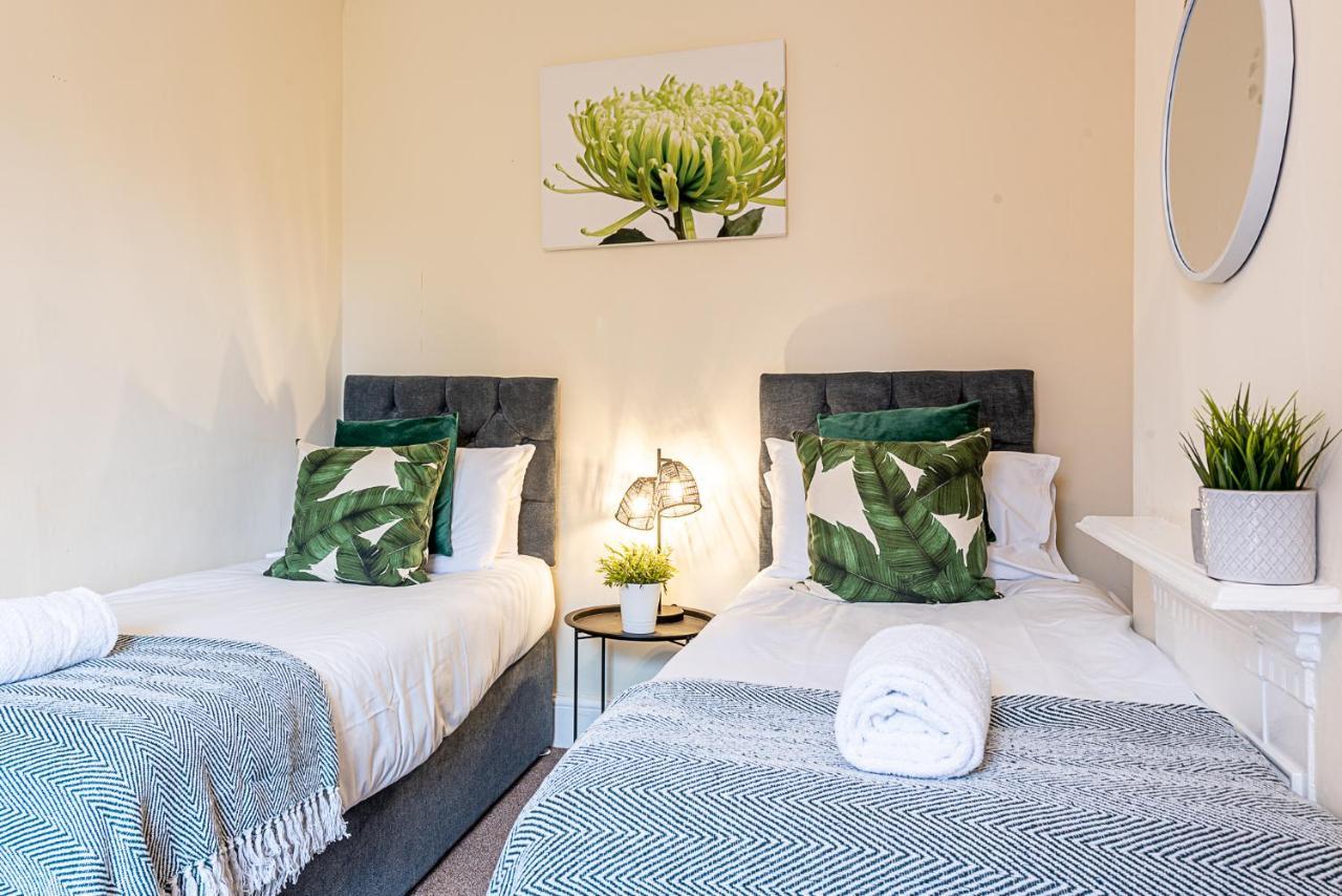 2 Bed, Up To 6 Guests Near Chester City Centre Eksteriør bilde